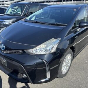 2015 Toyota Prius Alpha black gasoline used car Japan export