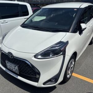 2020 Toyota Sienta pearl gasoline used car Japan export
