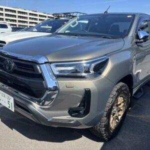2024 Toyota Hilux green diesel used car Japan export
