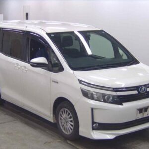 2015 Toyota Voxy pearl gasoline used car Japan export
