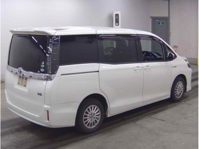 Ref:AUX-24390863 TOYOTA VOXY 2015 6 Ref:AUX-24390863 TOYOTA VOXY 2015 - Image 6