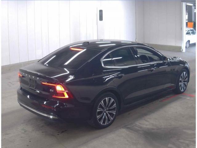 Ref:AUX-24395454 VOLVO S60 2024 5 Ref:AUX-24395454 VOLVO S60 2024 - Image 5