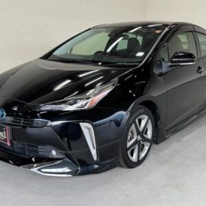 2021 Toyota Prius black hybrid used car Japan export