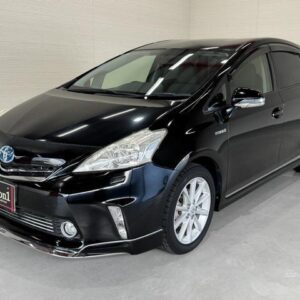 2013 Toyota Prius Alpha black hybrid used car Japan export