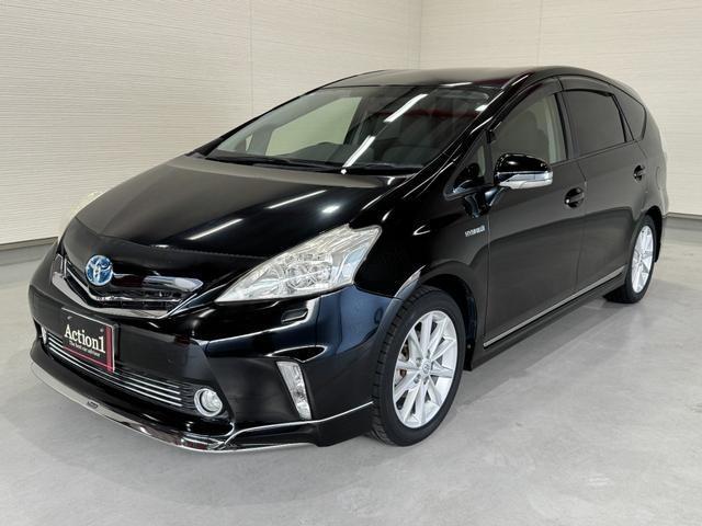 Ref:AUX-24395512 TOYOTA PRIUS ALPHA 2013 1 2013 Toyota Prius Alpha black hybrid used car Japan export