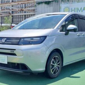 2024 Honda Freed gray hybrid used car Japan export