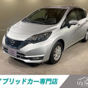 2018 Nissan Note silver hybrid used car Japan export
