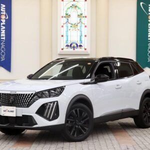 2024 Peugeot 2008 white gasoline used car Japan export