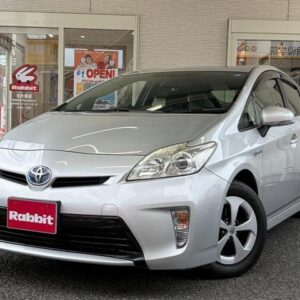 2012 Toyota Prius silver hybrid used car Japan export