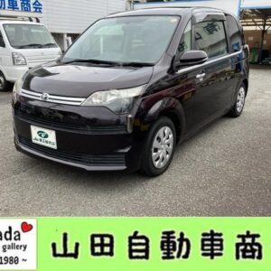 2016 Toyota Spade purple gasoline used car Japan export
