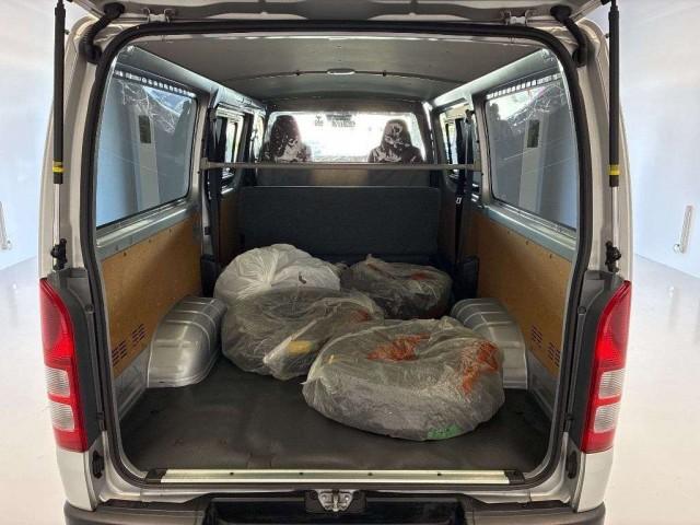 Ref:AUX-24406280 TOYOTA HIACE VAN 2021 3 Ref:AUX-24406280 TOYOTA HIACE VAN 2021 - Image 3