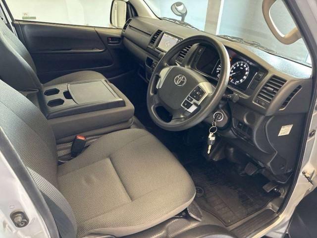 Ref:AUX-24406280 TOYOTA HIACE VAN 2021 4 Ref:AUX-24406280 TOYOTA HIACE VAN 2021 - Image 4
