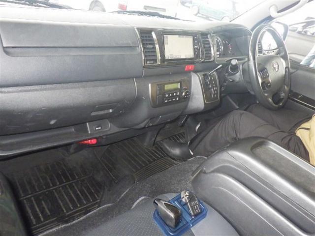 Ref:AUX-24406900 TOYOTA HIACE VAN 2016 3 Ref:AUX-24406900 TOYOTA HIACE VAN 2016 - Image 3