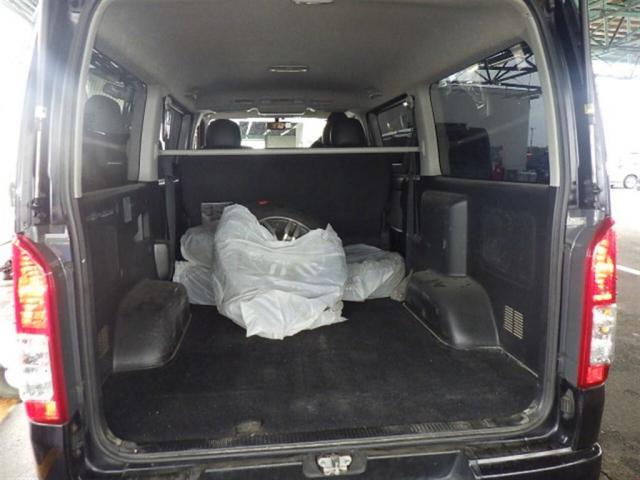 Ref:AUX-24406900 TOYOTA HIACE VAN 2016 4 Ref:AUX-24406900 TOYOTA HIACE VAN 2016 - Image 4