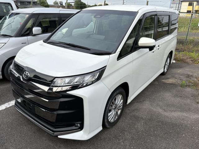 Ref:AUX-24411041 TOYOTA NOAH 2022 2 Ref:AUX-24411041 TOYOTA NOAH 2022 - Image 2