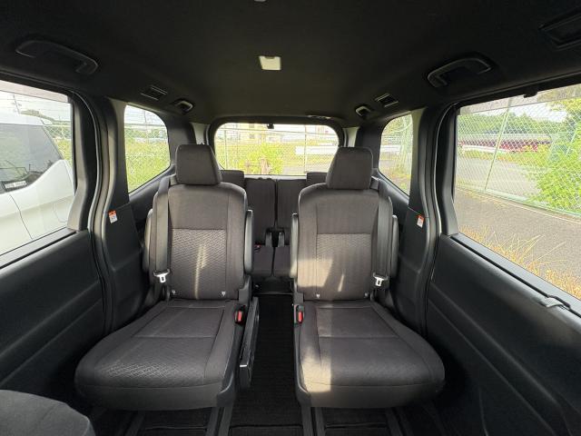 Ref:AUX-24411041 TOYOTA NOAH 2022 12 Ref:AUX-24411041 TOYOTA NOAH 2022 - Image 12