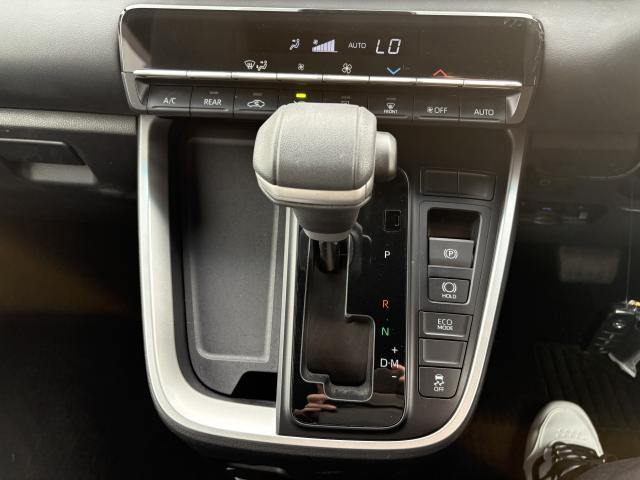 Ref:AUX-24411041 TOYOTA NOAH 2022 16 Ref:AUX-24411041 TOYOTA NOAH 2022 - Image 16