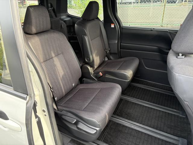 Ref:AUX-24411041 TOYOTA NOAH 2022 10 Ref:AUX-24411041 TOYOTA NOAH 2022 - Image 10