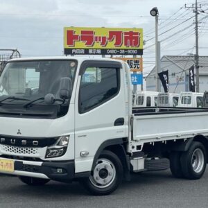 2021 Mitsubishi Fuso Canter white diesel used car Japan export