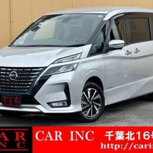 2021 Nissan Serena silver hybrid used car Japan export