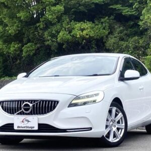 2018 Volvo V40 white diesel used car Japan export