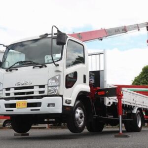2013 Isuzu Elf Truck white diesel used car Japan export