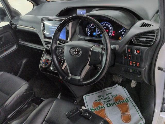 Ref:AUX-24426326 TOYOTA ESQUIRE 2016 3 Ref:AUX-24426326 TOYOTA ESQUIRE 2016 - Image 3