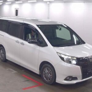 2016 Toyota Esquire pearl gasoline used car Japan export