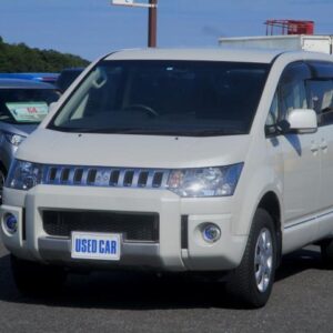 2019 Mitsubishi Delica D:5 pearl gasoline used car Japan export