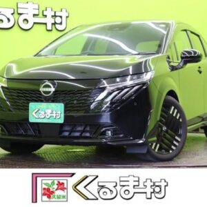 2025 Nissan Aura black hybrid used car Japan export