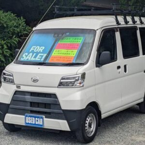 2021 Daihatsu Hijet Cargo white gasoline used car Japan export
