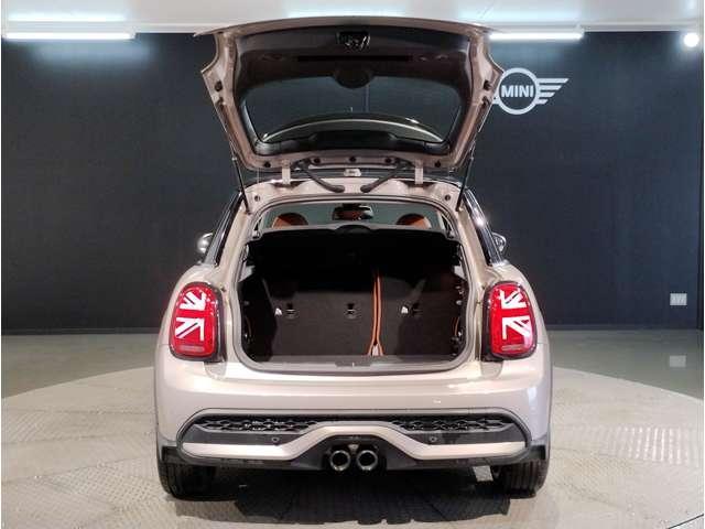 Ref:AUX-24438633 MINI MINI 2022 9 Ref:AUX-24438633 MINI MINI 2022 - Image 9