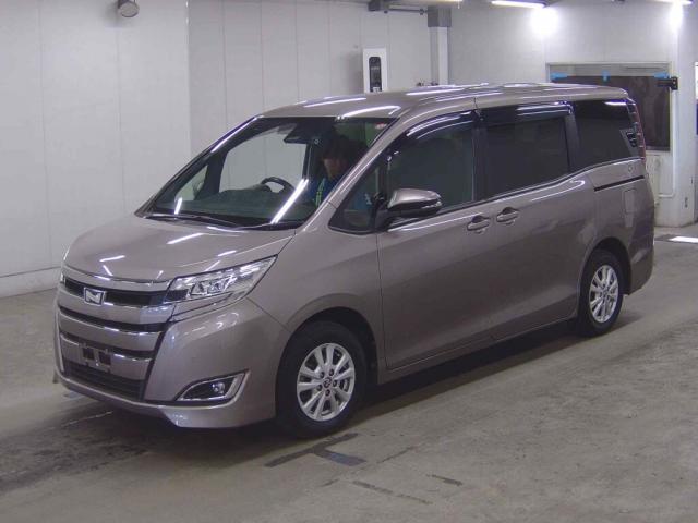 Ref:AUX-24440687 TOYOTA NOAH 2021 5 Ref:AUX-24440687 TOYOTA NOAH 2021 - Image 5