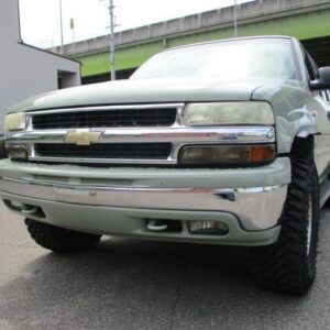 2001 Chevrolet Chevrolet Tahoe green gasoline used car Japan export