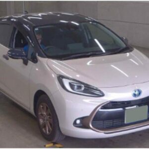 2024 Toyota Aqua tea gasoline used car Japan export