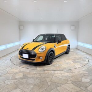 2018 Mini Mini yellow gasoline used car Japan export