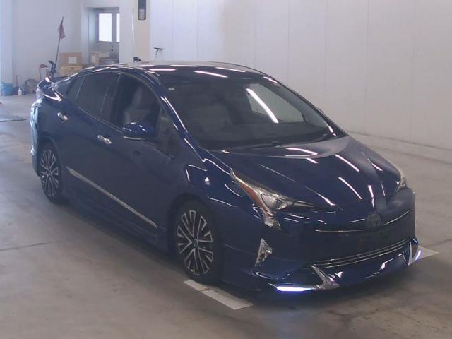 Ref:AUX-24461160 TOYOTA PRIUS 2016 1 2016 Toyota Prius blue gasoline used car Japan export