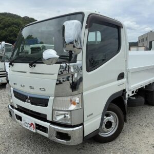 2017 Mitsubishi Fuso Canter white diesel used car Japan export