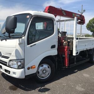 2018 Hino Dutro white diesel used car Japan export