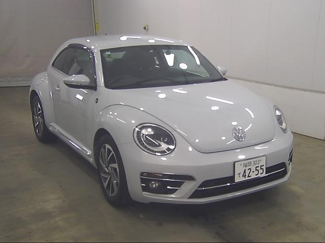 Ref:AUX-24462199 VOLKSWAGEN THE BEETLE 2018 1 2018 Volkswagen The Beetle white gasoline used car Japan export