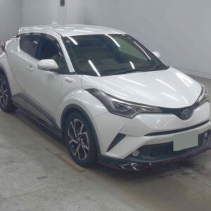 2017 Toyota C-Hr pearl gasoline used car Japan export