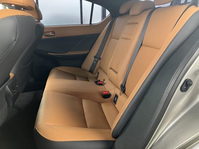 Ref:AUX-24462251 LEXUS IS 2021 6 Ref:AUX-24462251 LEXUS IS 2021 - Image 6