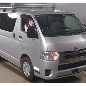 2021 Toyota Hiace Van silver diesel used car Japan export