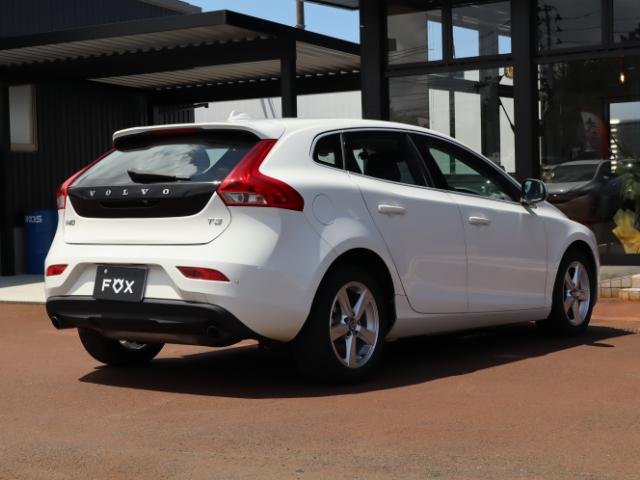 Ref:AUX-24482076 VOLVO V40 2015 2 Ref:AUX-24482076 VOLVO V40 2015 - Image 2