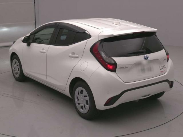 Ref:AUX-24482212 TOYOTA AQUA 2024 2 Ref:AUX-24482212 TOYOTA AQUA 2024 - Image 2