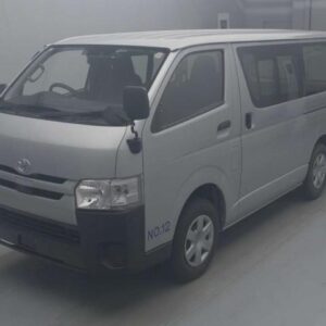 2020 Toyota Hiace Van silver diesel used car Japan export