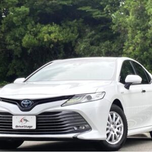 2019 Toyota Camry pearl hybrid used car Japan export