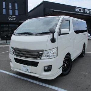 2017 Nissan Nv350Caravan Van pearl gasoline used car Japan export