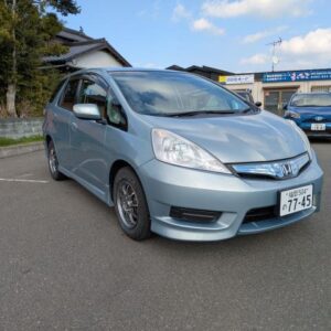 2011 Honda Fit Shuttle Hybrid green hybrid used car Japan export