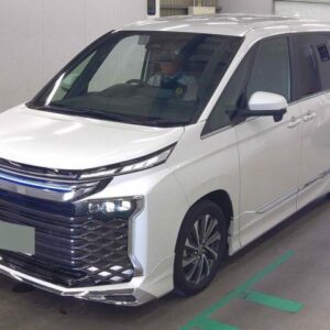 2025 Toyota Voxy pearl gasoline used car Japan export